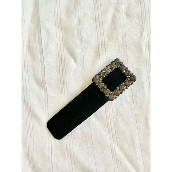 Square gunmetal rhinestone color and black velvet hair clip - Picture 1 of 1